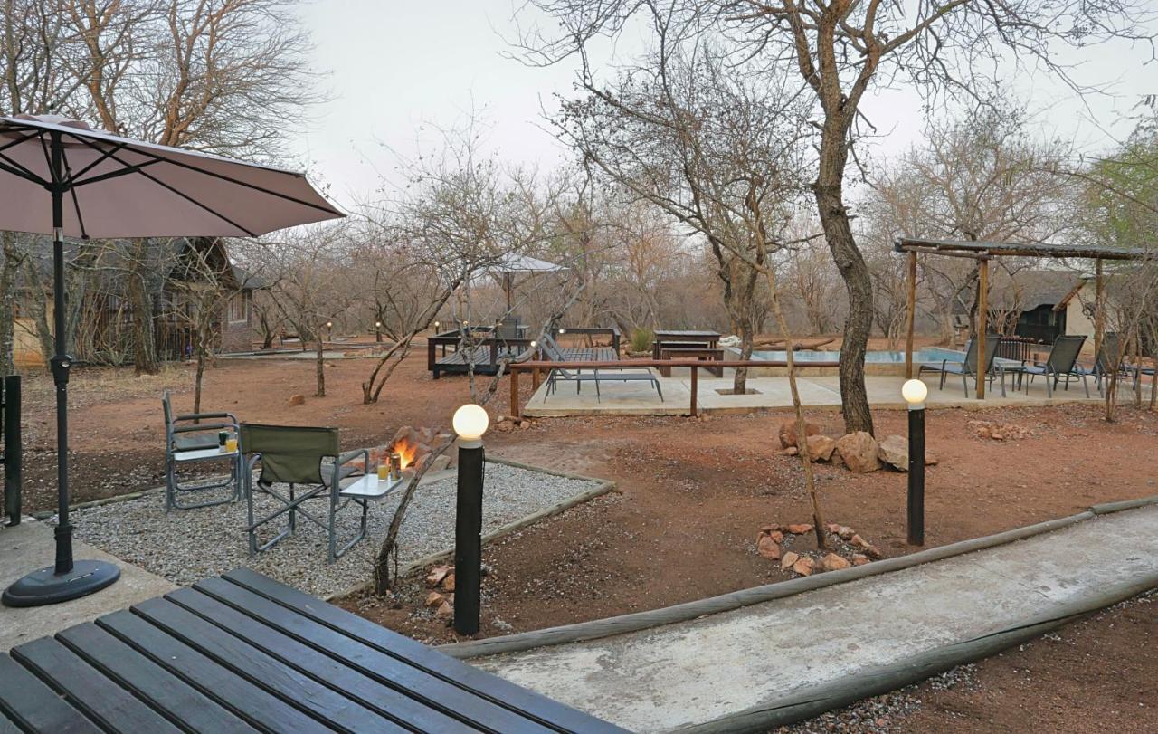 Tusk Bush Lodge Marloth Park Exterior photo