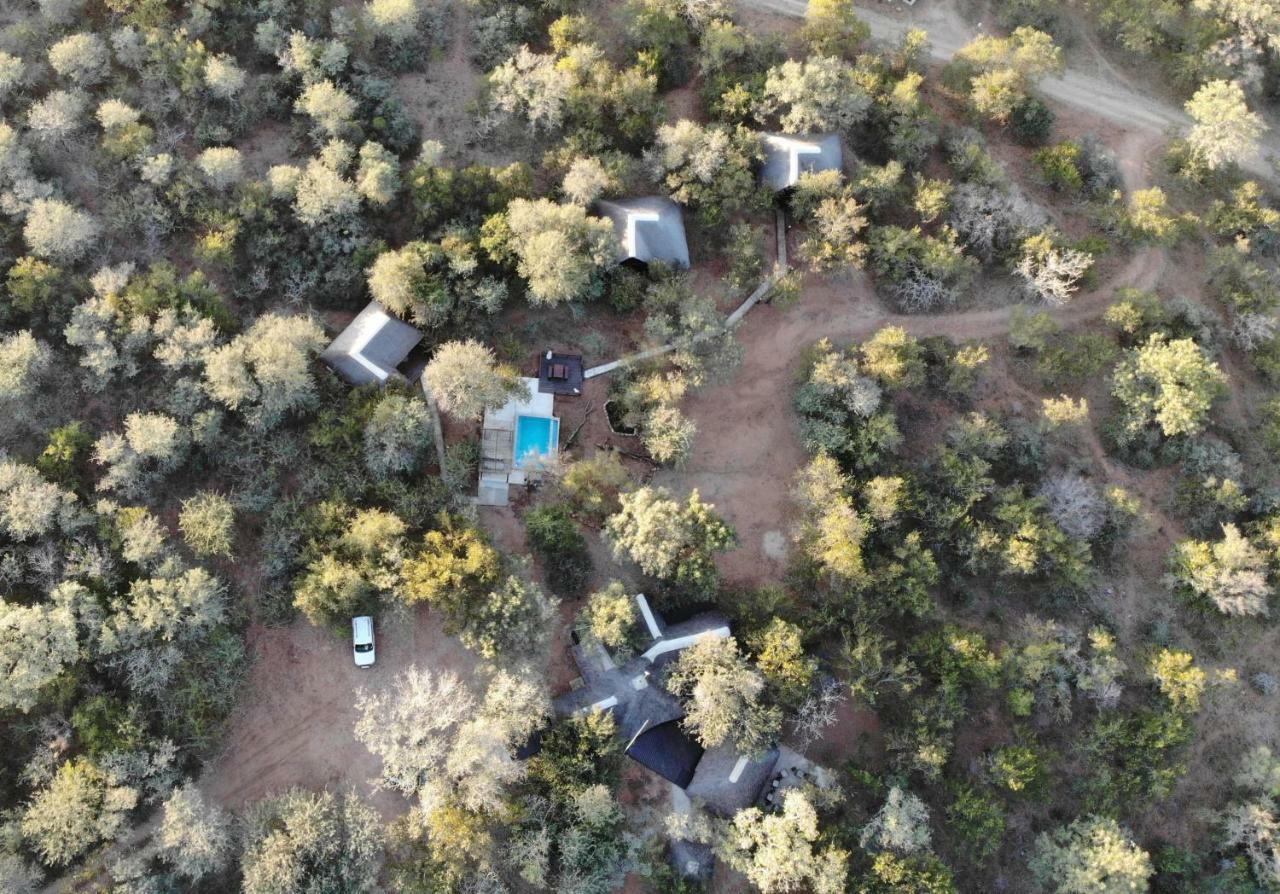 Tusk Bush Lodge Marloth Park Exterior photo