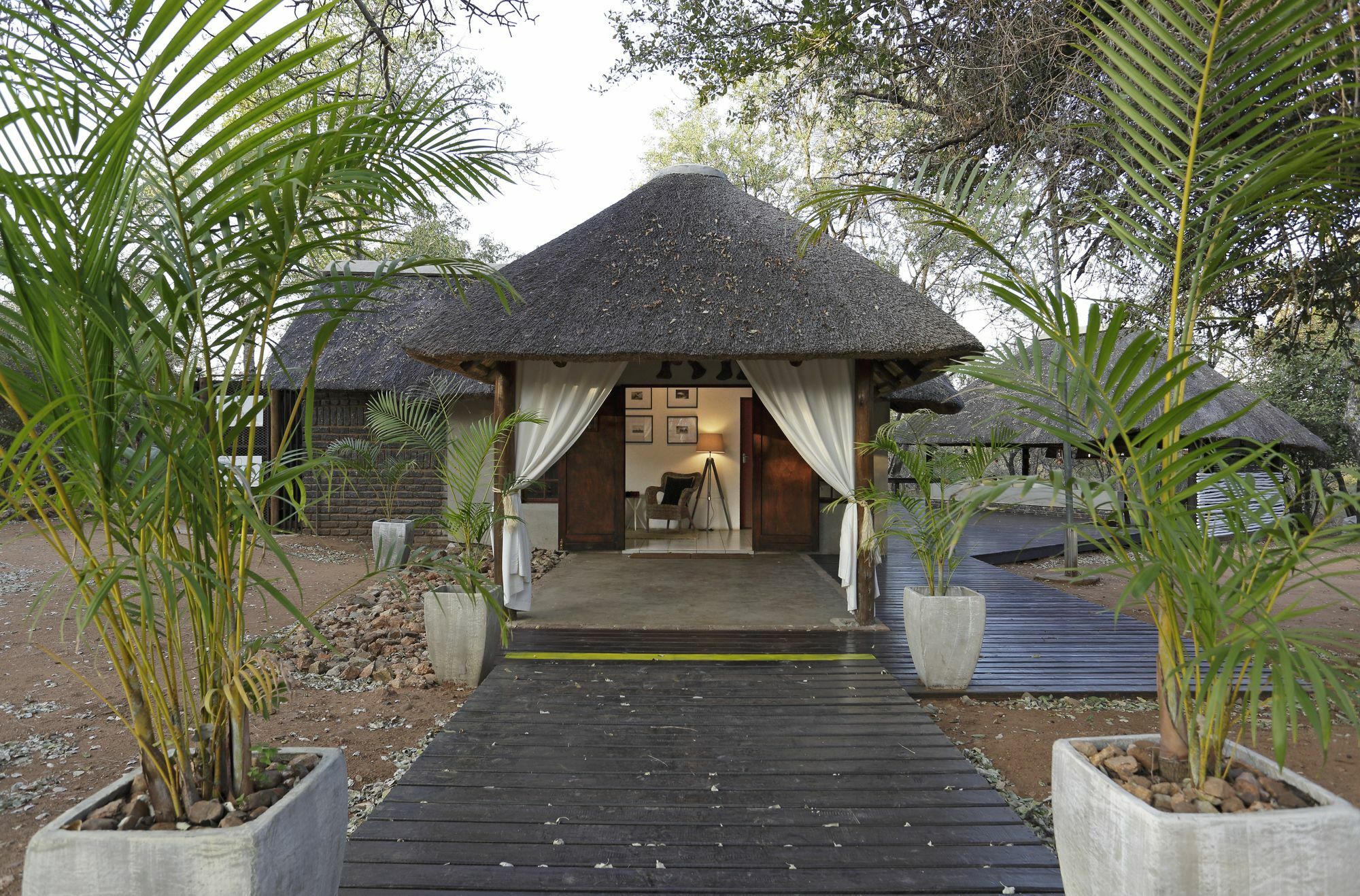 Tusk Bush Lodge Marloth Park Exterior photo