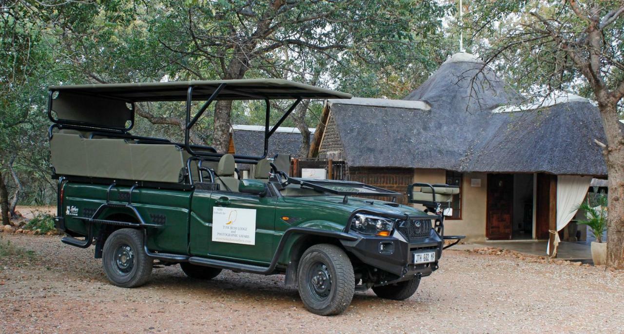 Tusk Bush Lodge Marloth Park Exterior photo